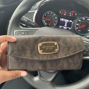 Micheal Kors Wallet